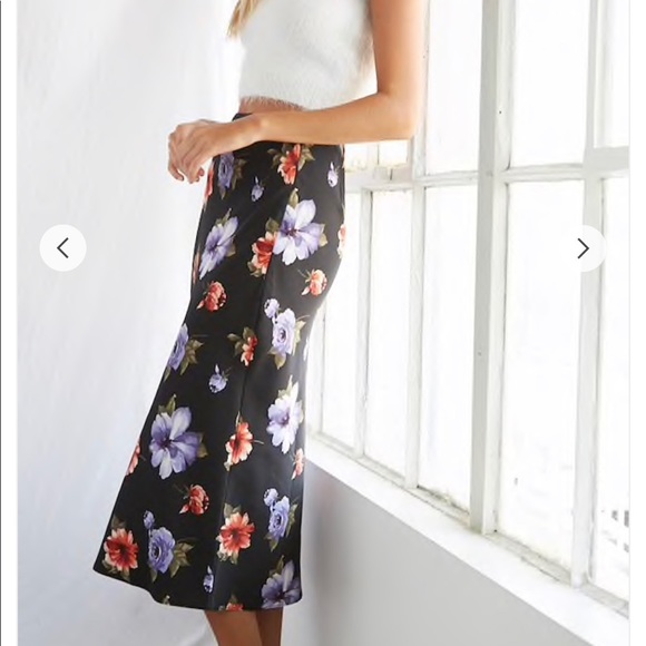 Satin Floral Print Midi Skirt - Picture 2 of 5
